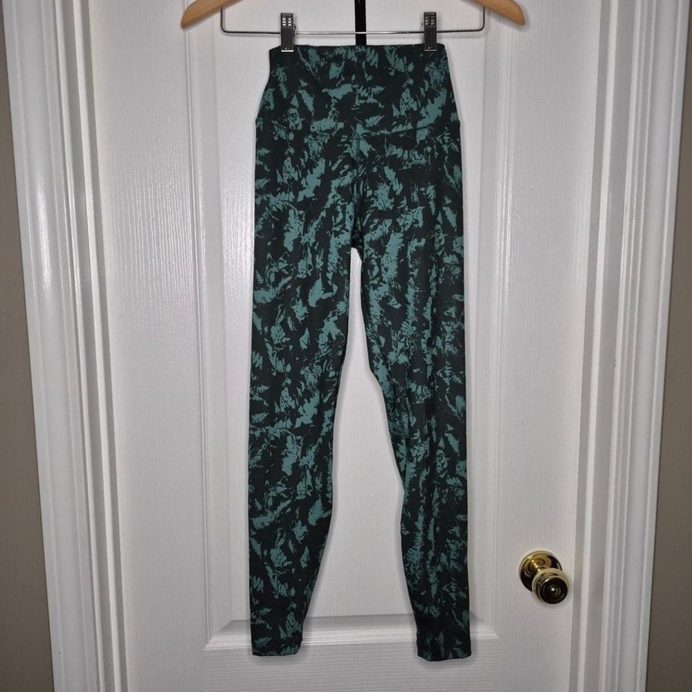 Nike‎ Dri-Fit leggings green camo  XS NWT